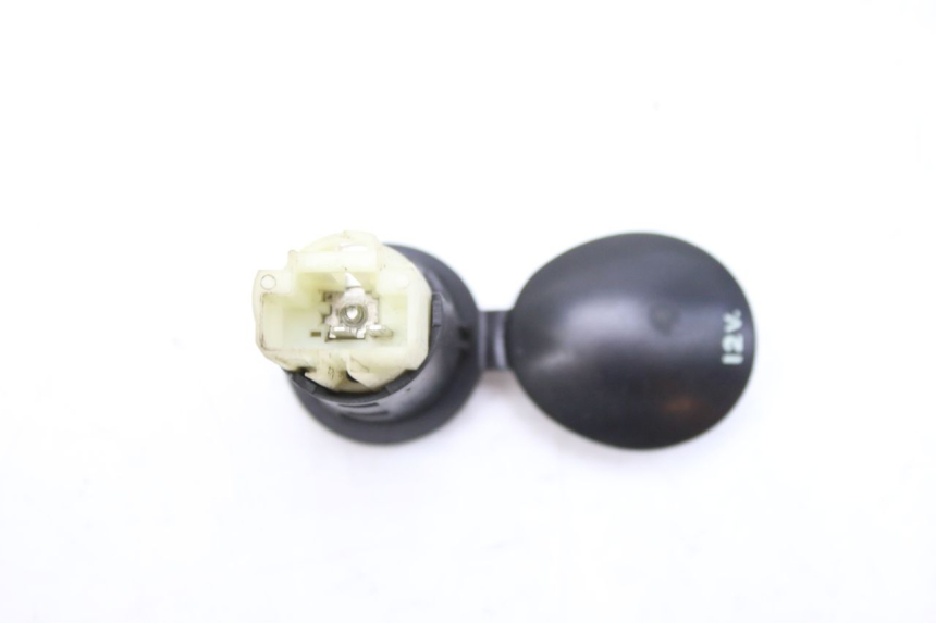 photo de PRISE ALLUME CIGARE PEUGEOT CITYSTAR 125 (2011 - 2017) - Autre angle de vue