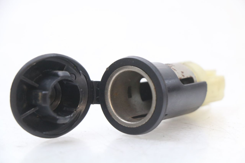 photo de PRISE ALLUME CIGARE PEUGEOT CITYSTAR 50 (2013 - 2017) - Détail de la pièce