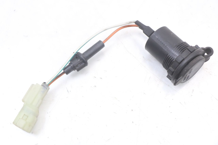 photo de Socket allume-cigare KYMCO DINK STREET ABS 125 (2011 - 2018) - Vue principale