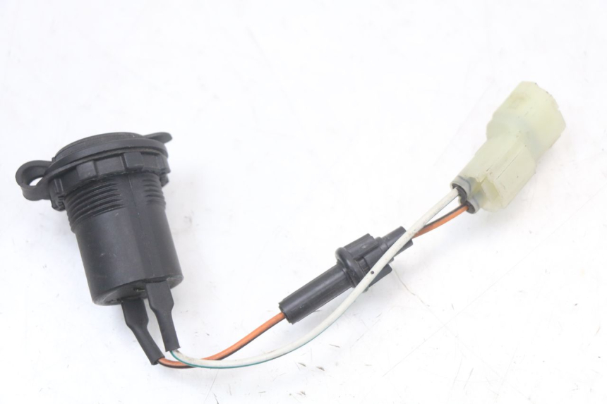 photo de Socket allume-cigare KYMCO DINK STREET ABS 125 (2011 - 2018) - Détail de la pièce