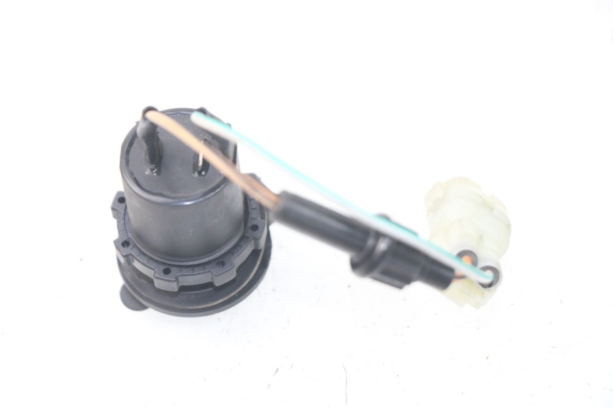 photo de PRISE ALLUME CIGARE KYMCO DINK STREET 125 (2009 - 2014) - Zoom état d’usage