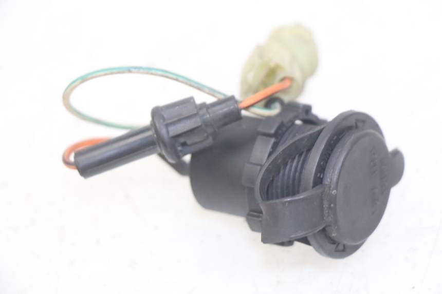 photo de PRISE ALLUME CIGARE KYMCO DINK STREET 125 (2009 - 2014) - Détail de la pièce