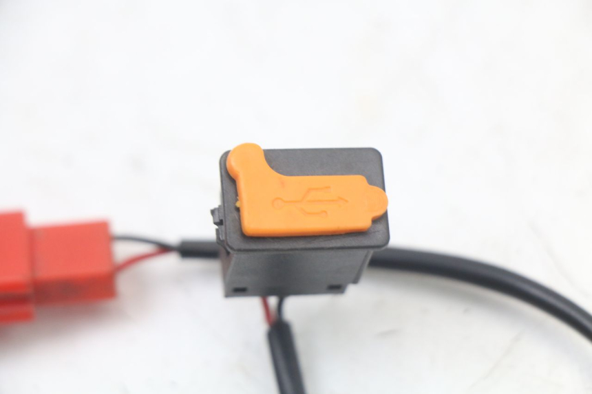 photo de PRISE ALLUME CIGARE WAYSCRAL E-START 1 (2018 - 2022) - Détail de la pièce