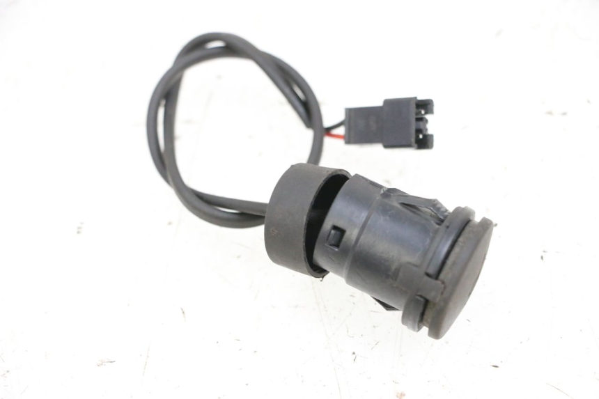 photo de PRISE ALLUME CIGARE SEGWAY NINEBOT E125S 1 (2022 - 2026) - Zoom état d’usage