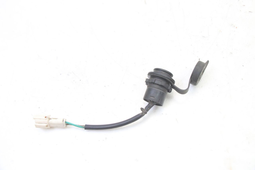 photo de PRISE ALLUME CIGARE SYM FIDDLE 3 III 125 (2014 - 2020) - Autre angle de vue