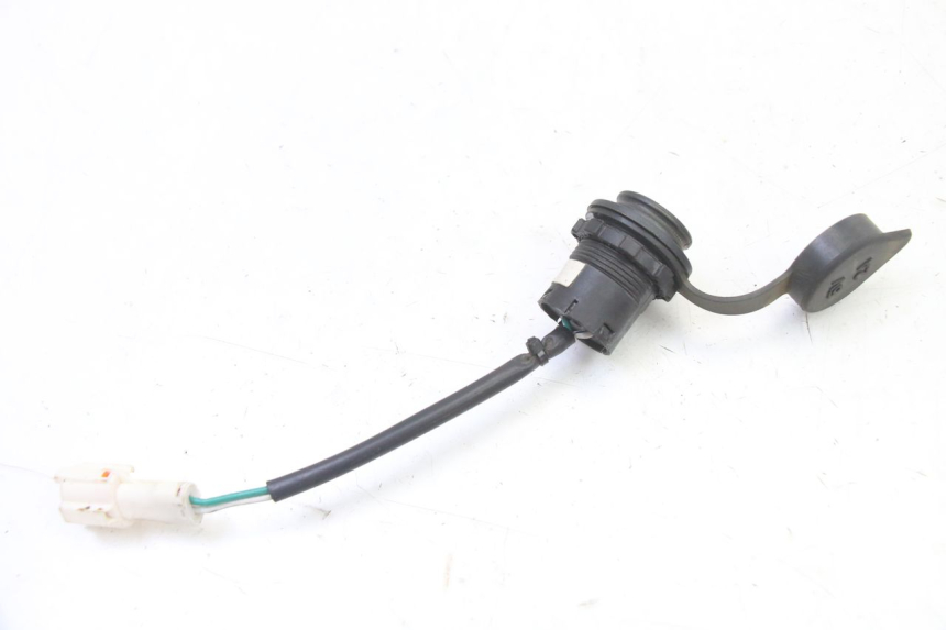 photo de PRISE ALLUME CIGARE SYM FIDDLE 3 III 50 (2014 - 2020) - Zoom état d’usage