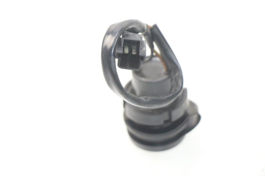 photo de PRISE ALLUME CIGARE YAMAHA FJR ABS 1300 (2006 - 2012) - Zoom état d’usage