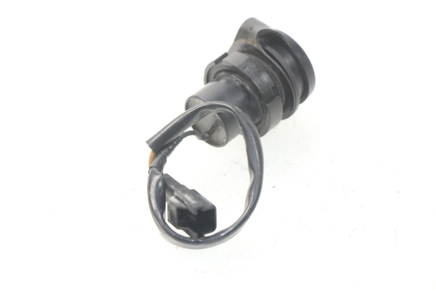 photo de PRISE ALLUME CIGARE YAMAHA FJR ABS 1300 (2006 - 2012) - Autre angle de vue