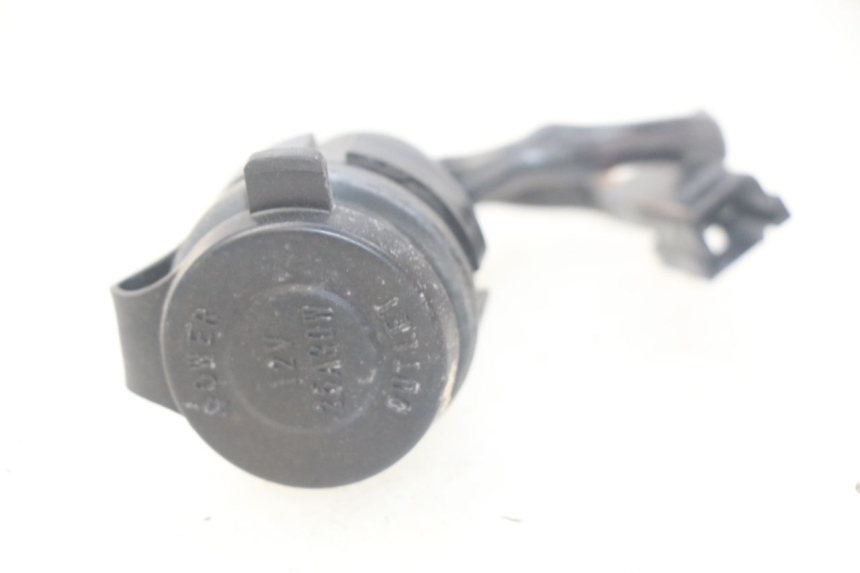 photo de PRISE ALLUME CIGARE YAMAHA FJR ABS 1300 (2006 - 2012) - Détail de la pièce