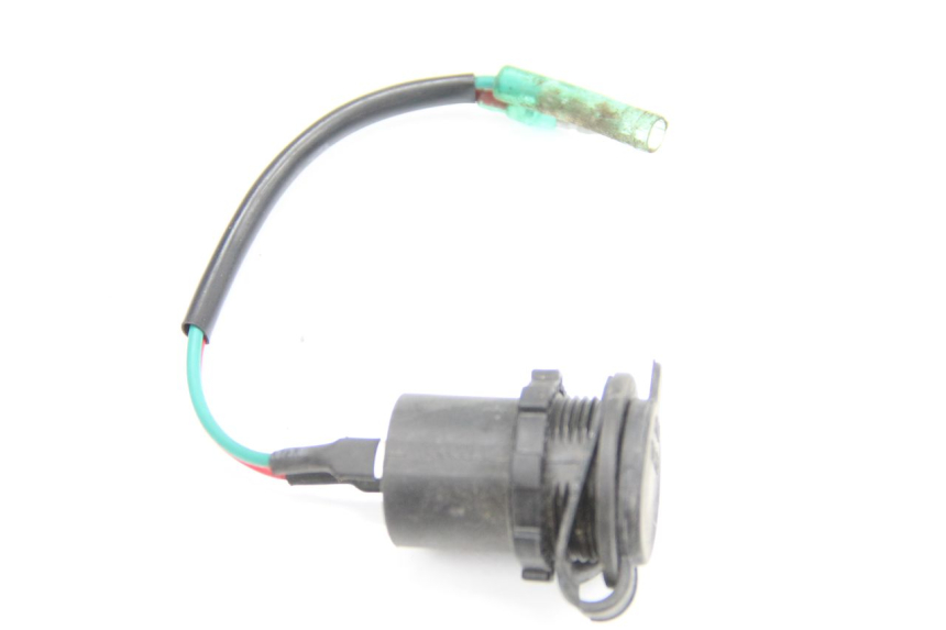 photo de PRISE ALLUME CIGARE SYM GTS EFI ABS 125 (2012 - 2016) - Zoom état d’usage