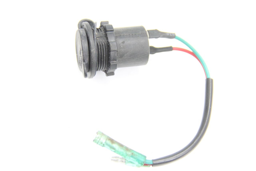 photo de PRISE ALLUME CIGARE SYM GTS EFI ABS 125 (2012 - 2016) - Autre angle de vue