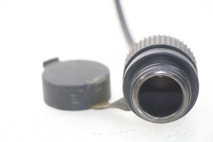 photo de PRISE ALLUME CIGARE SYM GTS EVO 125 (2009 - 2013) - Détail de la pièce