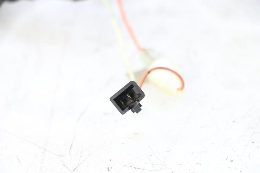 photo de PRISE ALLUME CIGARE KYMCO GRAND DINK 125 (2008 - 2014) - Autre angle de vue