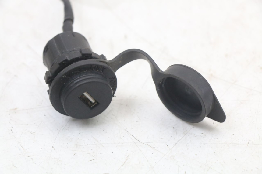 photo de PRISE ALLUME CIGARE MASAI SCRAMBLER SPORT 125 (2021 - 2025) - Autre angle de vue