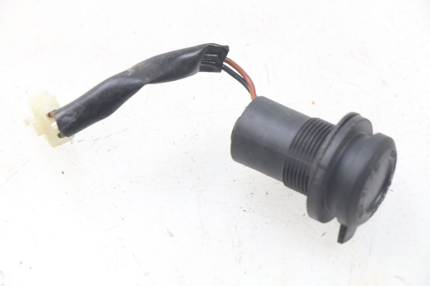 photo de PRISE ALLUME CIGARE MBK MW TRYPTIK 125 (2017 - 2022) - Zoom état d’usage