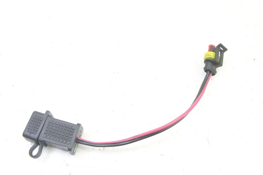 photo de PRISE ALLUME CIGARE PIAGGIO NEW TYPHOON 50 (2018 - 2021) - Zoom état d’usage