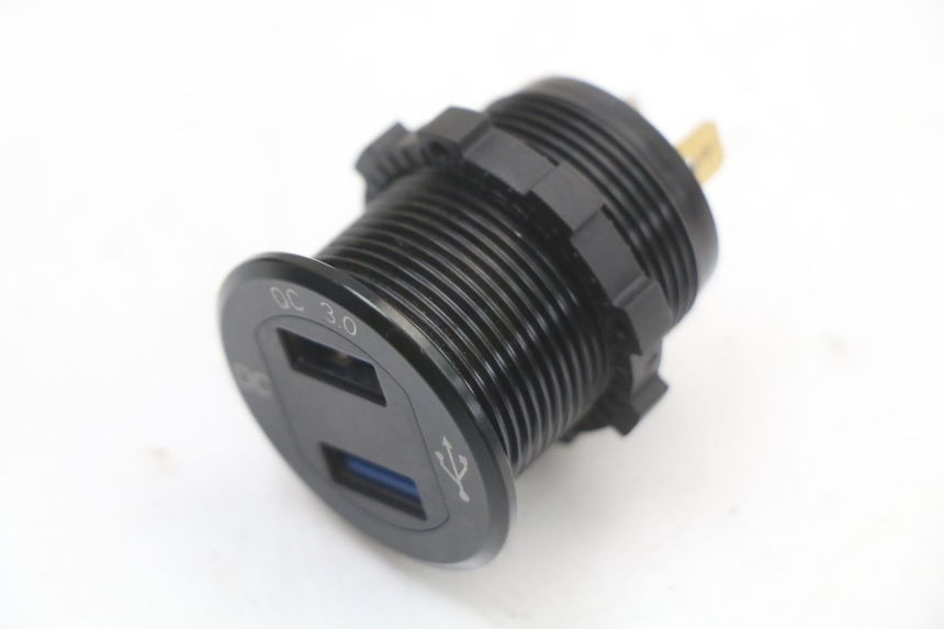 photo de PRISE ALLUME CIGARE KAWASAKI NINJA 400 (2018 - 2023) - Vue principale