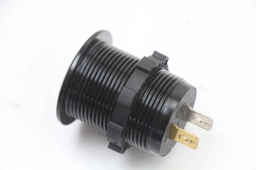 photo de PRISE ALLUME CIGARE KAWASAKI NINJA 400 (2018 - 2023) - Zoom état d’usage