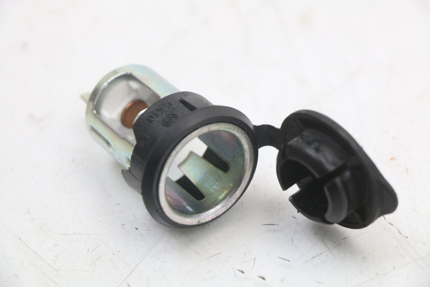 photo de PRISE ALLUME CIGARE MOTO GUZZI NORGE 8V GT 1200 (2011 - 2016) - Vue principale