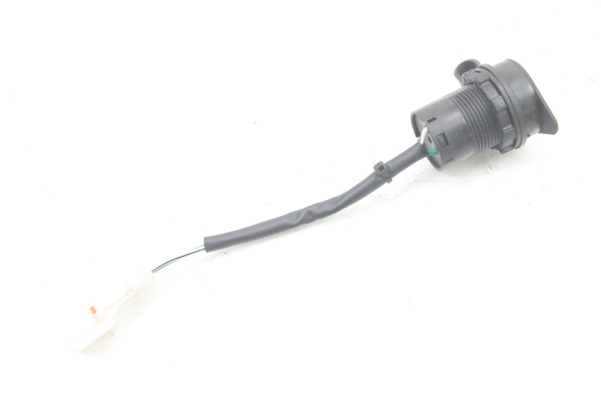 photo de PRISE ALLUME CIGARE PEUGEOT TWEET 4T 50 (2023 - 2025) - Autre angle de vue