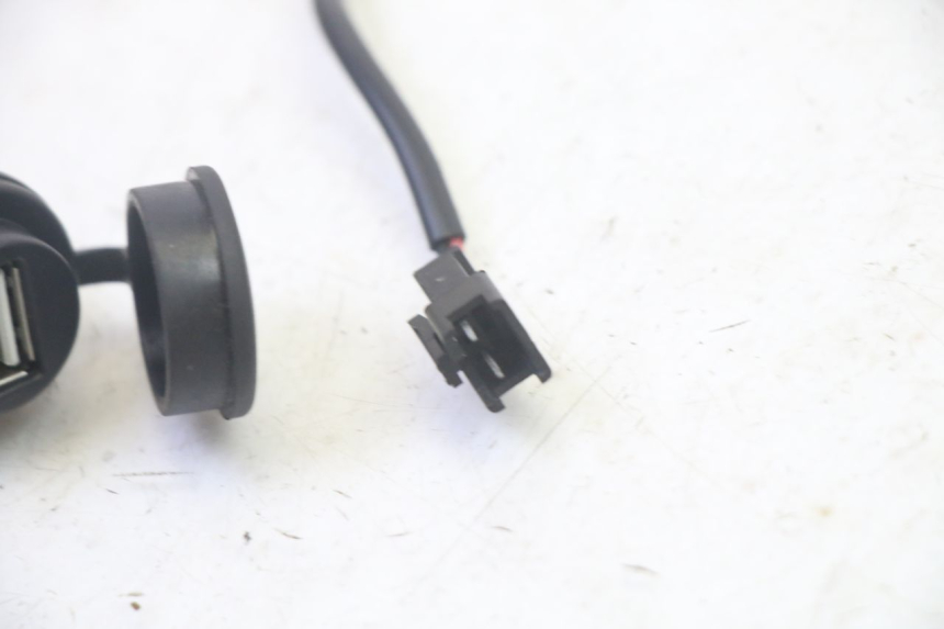 photo de PRISE ALLUME CIGARE EFUN PUSA 1 - Gros plan technique