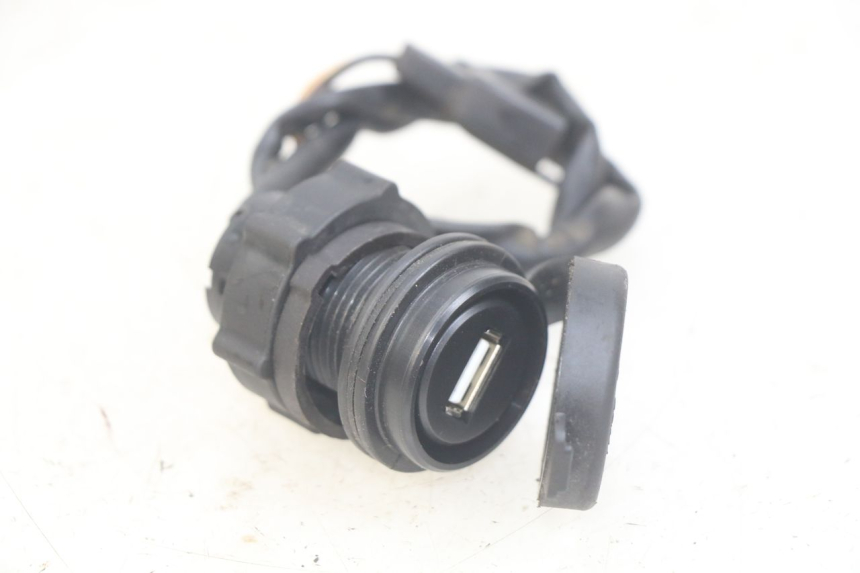 photo de PRISE ALLUME CIGARE RIDE RACE 2T 50 (2012 - 2017) - Vue principale