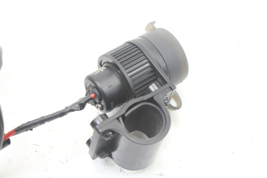 photo de PRISE ALLUME CIGARE ROYAL ENFIELD HYMALAYAN 410 (2016 - 2023) - Vue d’ensemble