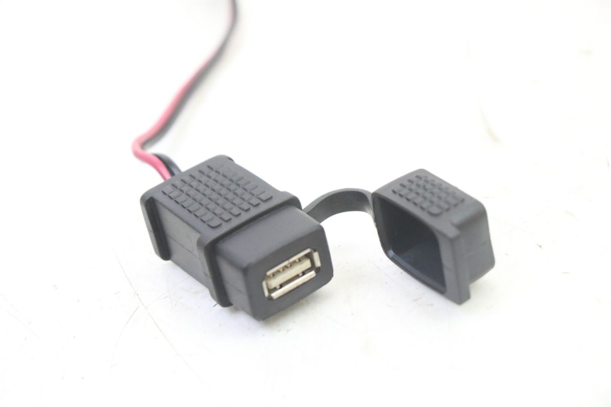 photo de PRISE ALLUME CIGARE APRILIA SR 2T 50 (2018 - 2022) - Zoom état d’usage