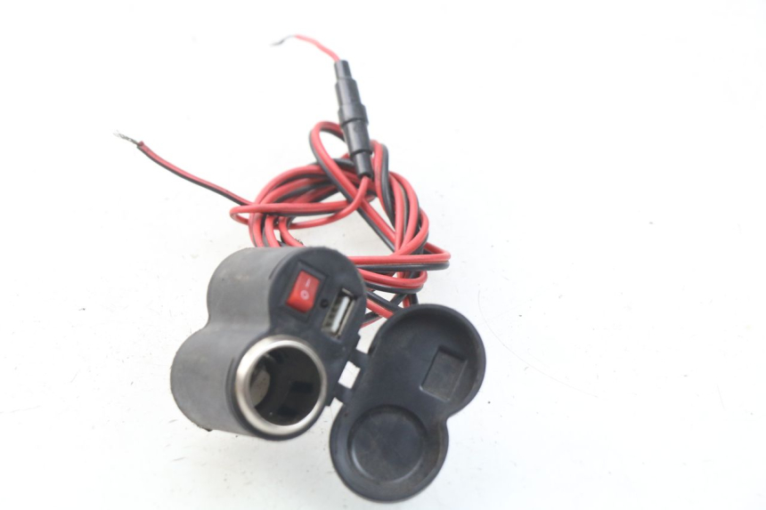 photo de PRISE ALLUME CIGARE GILERA STALKER 50 (2004 - 2014) - Vue principale