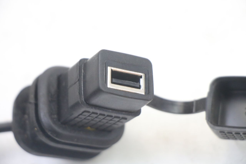 photo de PRISE ALLUME CIGARE APRILIA SXR 50 (2021 - 2023) - Zoom état d’usage