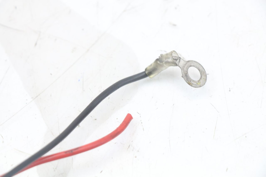 photo de PRISE ALLUME CIGARE YAMAHA FZ1 FAZER 1000 (2007 - 2009) - Points de fixation