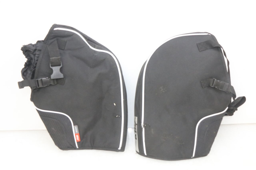 photo de PROTEGE MAIN YAMAHA D'ELIGHT DELIGHT 115 (2013 - 2017) - Autre angle de vue