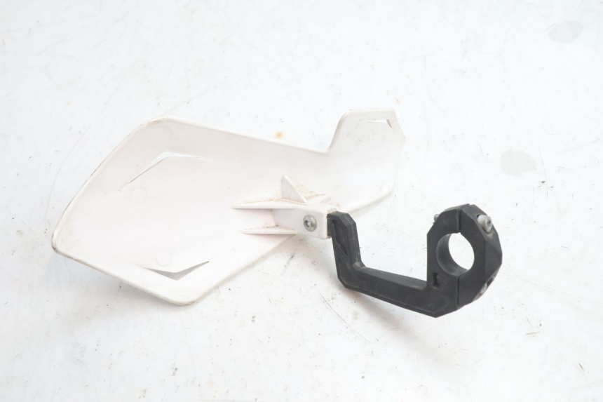 photo de PROTEGE MAIN GAUCHE RIEJU MRT PRO SUPERMOTARD 50 (2007 - 2018) - Zoom état d’usage