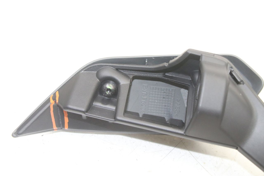 photo de PROTEGE MAIN GAUCHE YAMAHA TRACER 7 700 (2020 - 2024) - Vue d’ensemble
