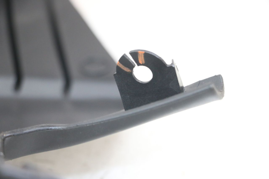 photo de PROTEGE MAIN HYTRACK HY S 4X4 410 (2013 - 2016) - Autre angle de vue