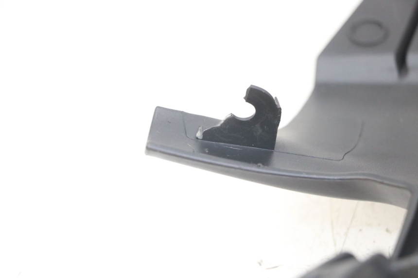 photo de PROTEGE MAIN HYTRACK HY S 4X4 410 (2013 - 2016) - Gros plan technique