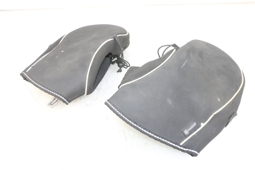 photo de PROTEGE MAIN PIAGGIO MP3 500 (2016 - 2018) - Marquages et références