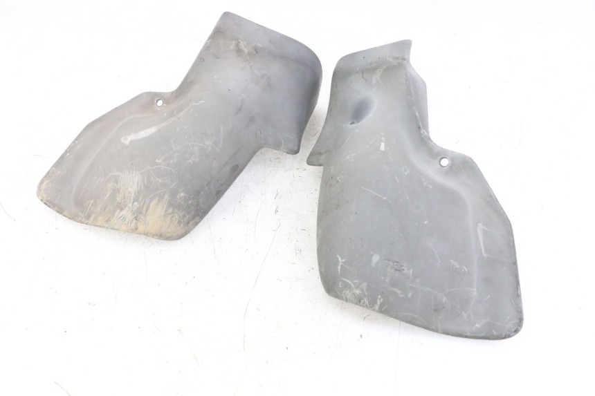 photo de PROTEGE MAIN APRILIA SCARABEO GT 125 (1999 - 2007) - Vue d’ensemble