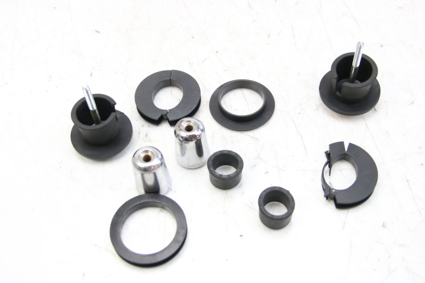 photo de PROTEGE MAIN PIAGGIO XEVO - X EVO 125 (2007 - 2017) - Zoom état d’usage