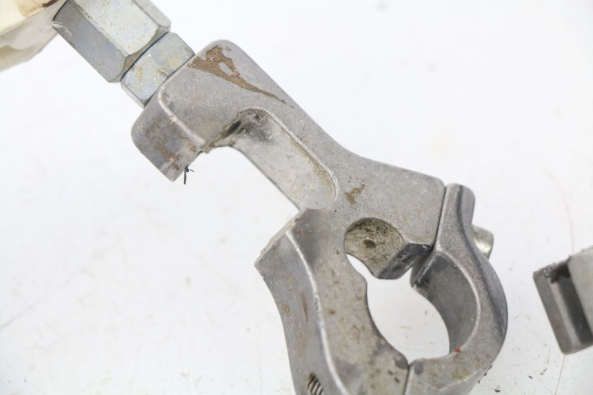 photo de PROTEGE MAIN YAMAHA YZ 80 (1998 - 2001) - Zoom état d’usage