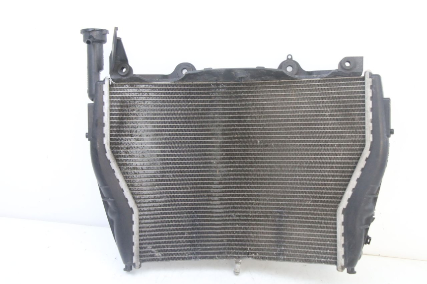 photo de RADIATEUR BMW S RR ABS S1000RR 1000 (2015 - 2018) - Gros plan technique