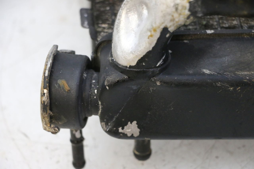 photo de RADIATEUR HONDA CBR RR FIREBLADE 900 (1992 - 1994) - Zoom composants