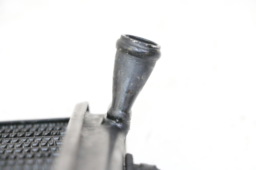 photo de RADIATEUR APRILIA CLASSIC 125 (1995 - 2001) - Autre angle de vue