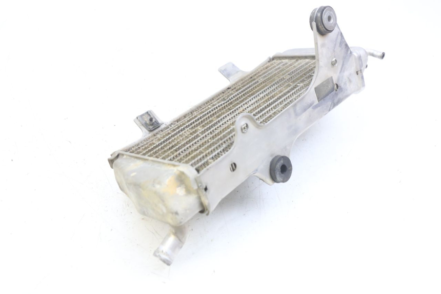 photo de RADIATEUR DROIT HONDA CRF CR-F 450 (2009 - 2012) - État de surface