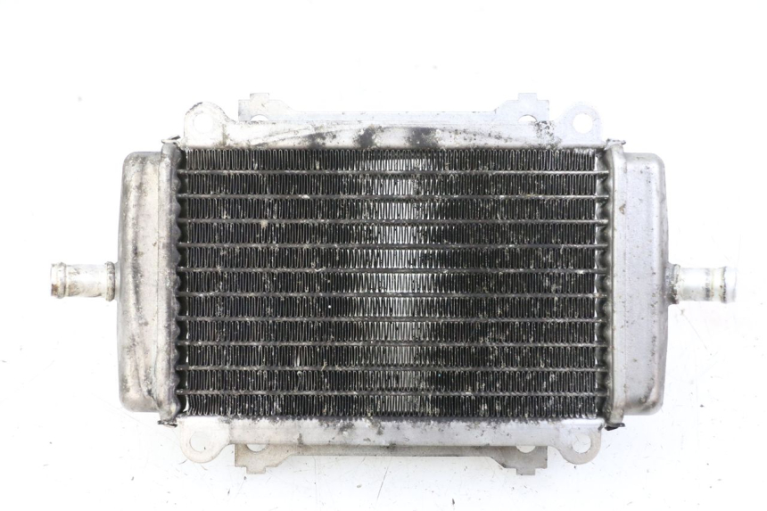photo de RADIATEUR DROIT PIAGGIO VESPA GRANTURISMO 200 (2004 - 2005) - Détail de la pièce