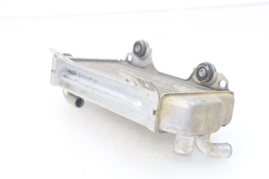 photo de RADIATEUR DROIT SUZUKI RM-Z RMZ 250 (2010 - 2016) - Gros plan technique