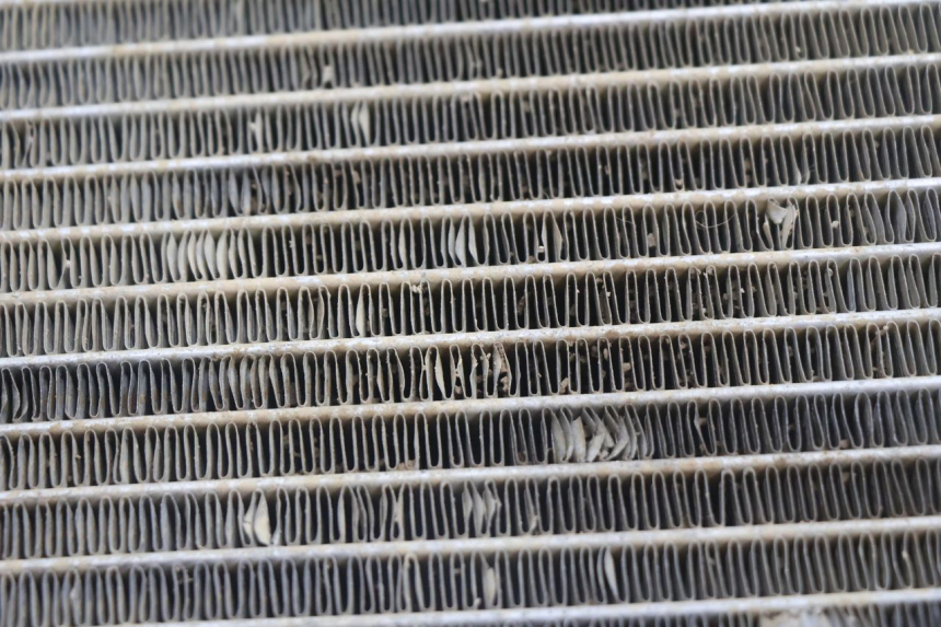photo de RADIATEUR DROIT BOOM TRIKE FUN 500 (2004 - 2010) - Zoom état d’usage