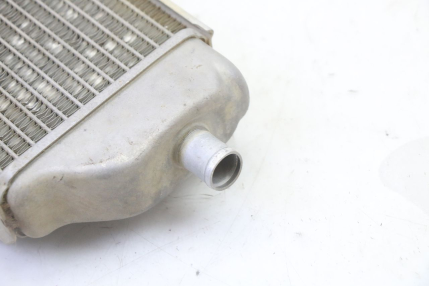 photo de RADIATEUR DROIT YAMAHA YZ-F YZF 250 (2014 - 2018) - État de surface