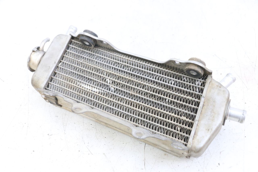photo de RADIATEUR DROIT YAMAHA YZ 125 (2017 - 2021) - Détail de la pièce