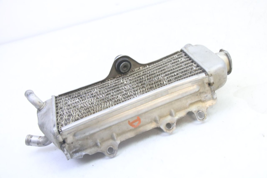 photo de RADIATEUR DROIT YAMAHA YZ 125 (1998 - 2005) - Marquages et références